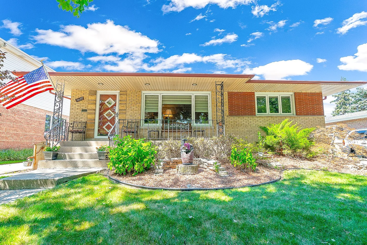 5428 Oak Center Dr photo 1
