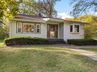 2055 W Laurel St, Freeport, IL 61032