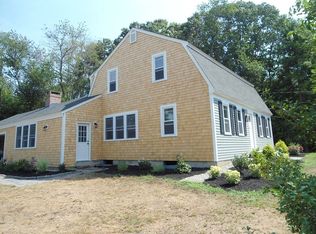272 Old Oaken Bucket Rd, Scituate, MA 02066