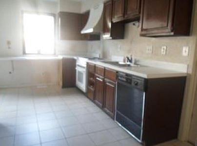 3rd image of 6024 Cinnamon Tree Ct