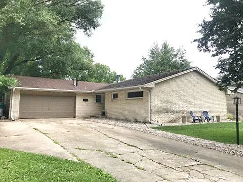 2312 Carlisle Dr photo 1