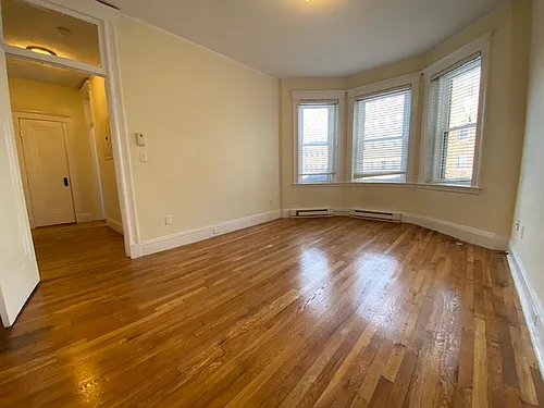 73 Park Dr Photo 1