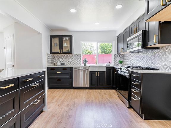 4th image of 6844 Emerald St