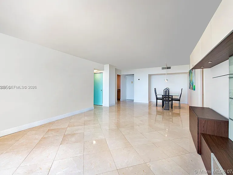 20505 E Country Club Dr #935 — Photo 5