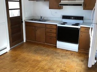 328 Harrison St, Bristol, PA 19007