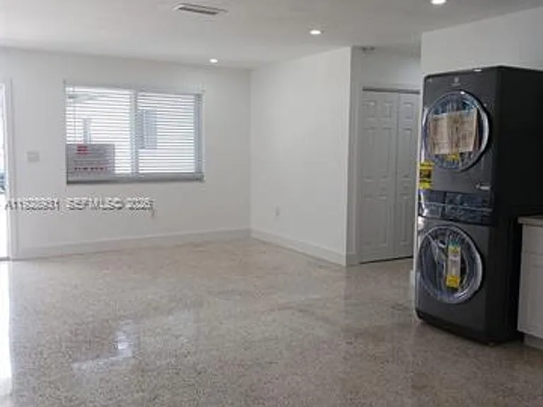 9228 SW 37th St #0 — Photo 10