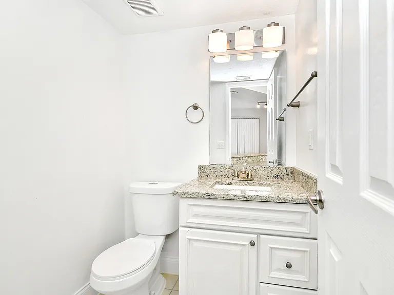 Village Townhomes — Photo 11
