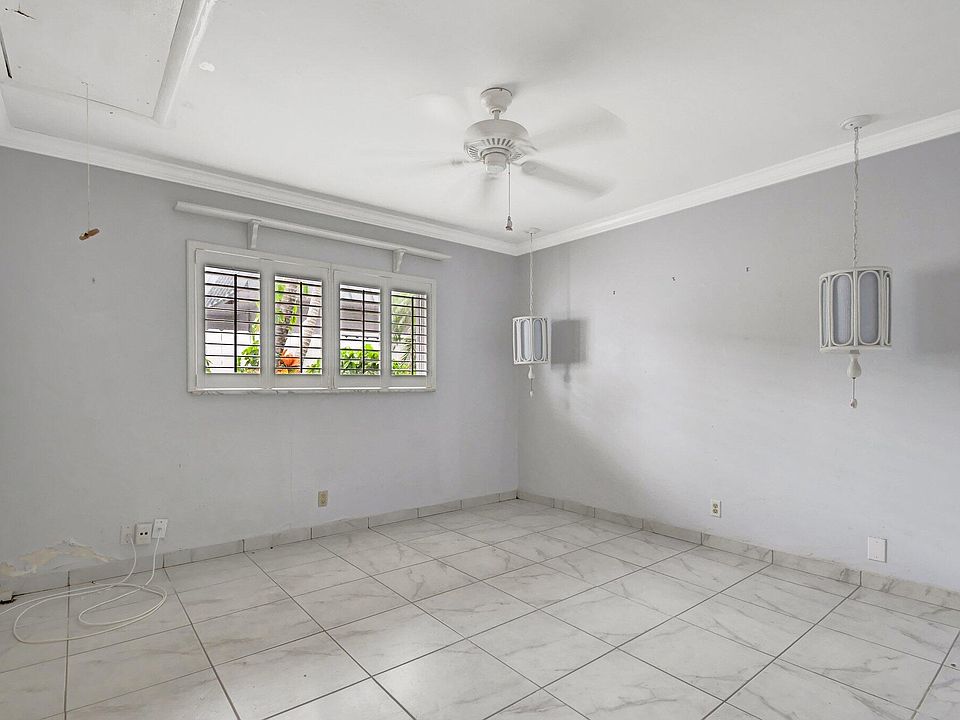1st image of 620 NE 19 Avenue