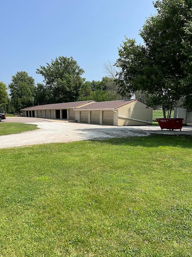 2 bed, 3000 sqft, $700 — Photo 4
