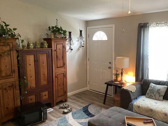 2nd image of 214 Pine Haven Dr