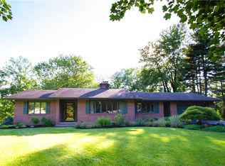 24 Sand Brook Rd, Pittsford, NY 14534
