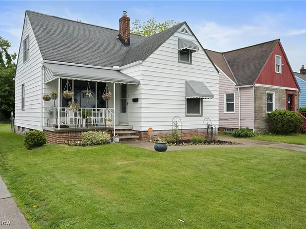 5125 Arch St, Maple Heights, OH 44137