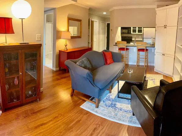 1029 N Stuart St APT 408, Arlington, VA 22201