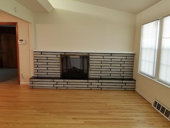 3rd image of 11660 Doris Dr