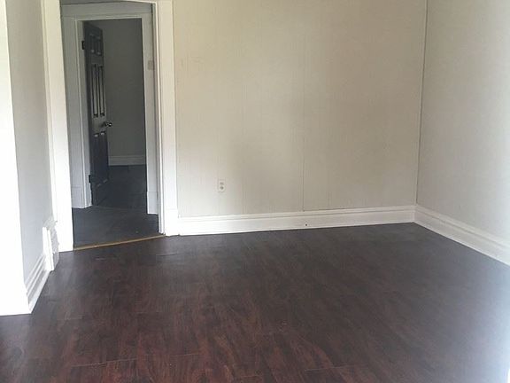 3rd image of 8927 Annetta St
