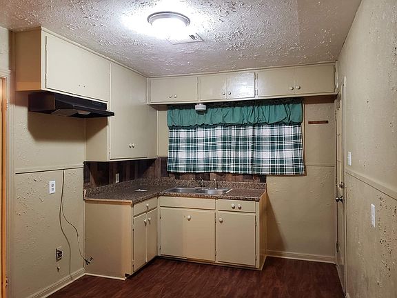 5th image of 606 Bluebonnet Dr