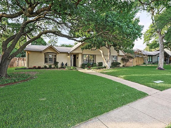 2nd image of 3785 Crown Shore Dr