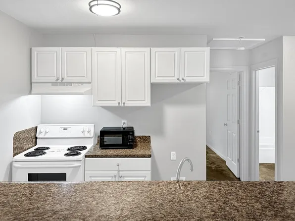 27603 S Frost Rd #B, Livingston, LA 70754