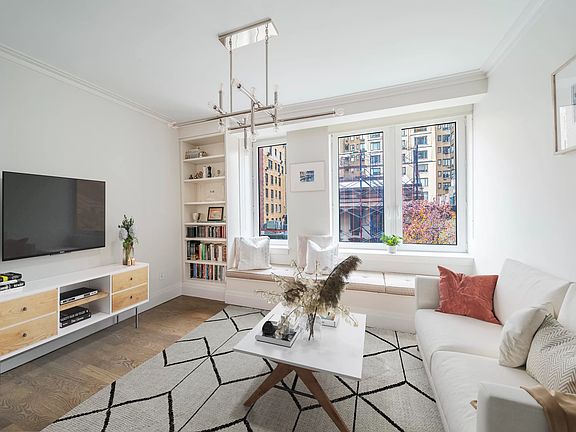 5th image of 188 E 78th St APT 5E