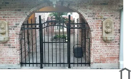 3 bed, 1886 sqft, $2,560 — Photo 2