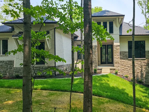 9039 Cloud Bay Ct, Indianapolis, IN 46236