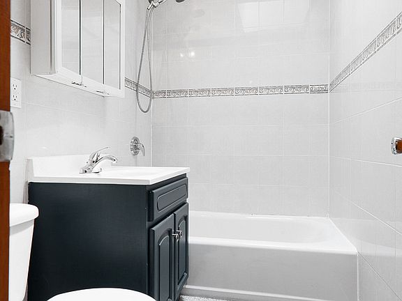 5th image of 518 E 82nd St #4RW