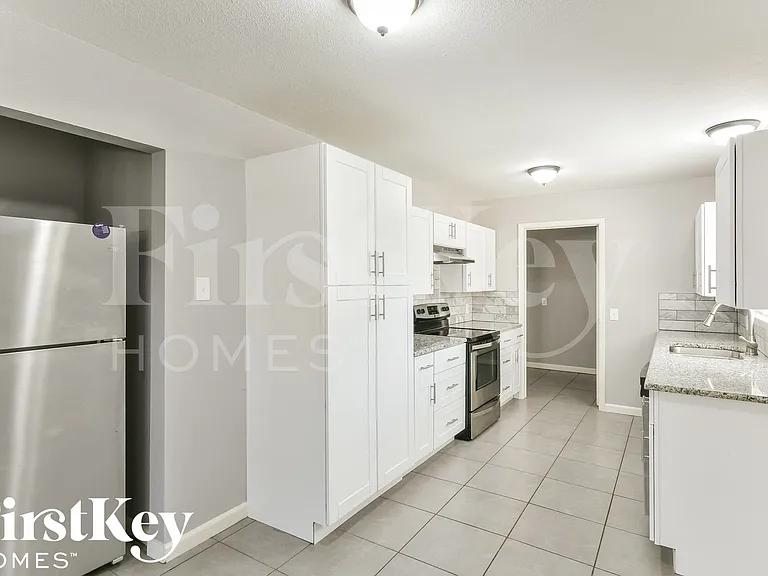 2502 Costa Mesa Dr — Photo 6