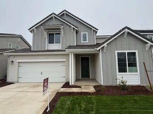 1276 Catherdral Ct S, Madera, CA 93636