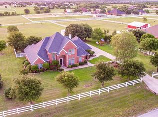 10116 Creek Hollow Ln, Fort Worth, TX 76131