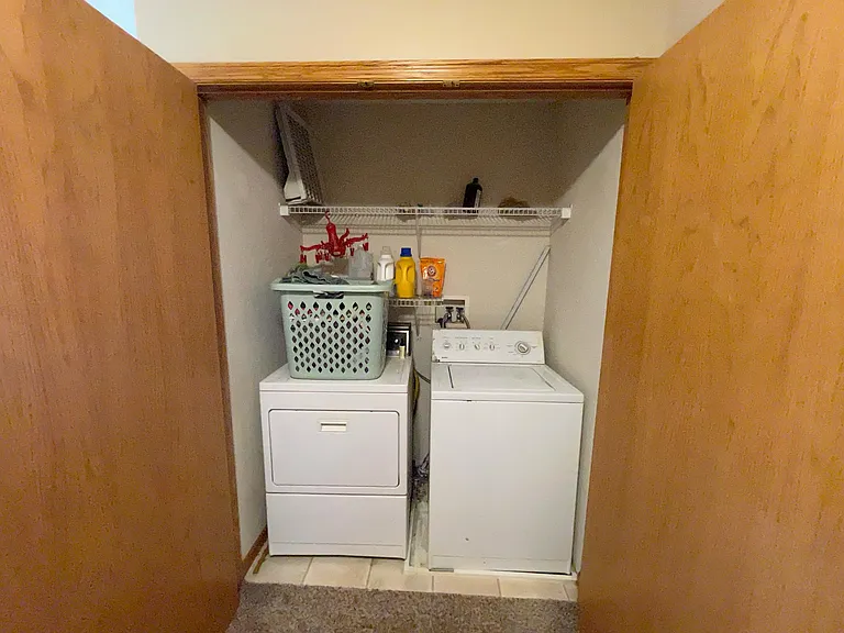 20711 Hampshire Cir — Photo 15