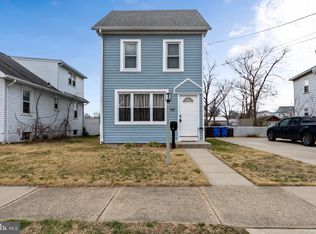 261 Hooker St, Riverside, NJ 08075