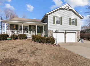 15308 Elm St, Basehor, KS 66007