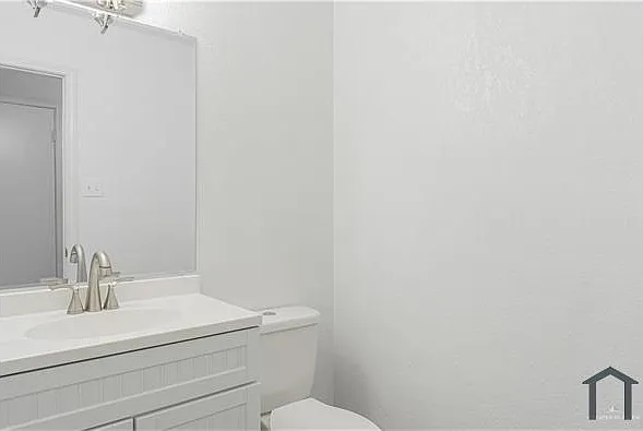2 bed, 1004 sqft, $1,200 — Photo 4