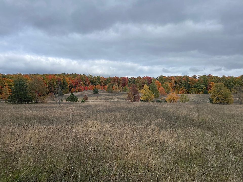 1st image of V/l Holiday Rd