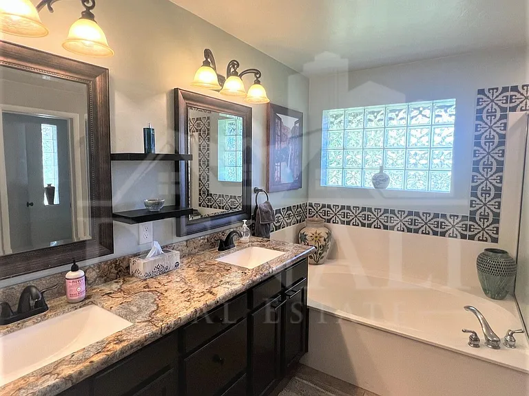 3122 E Monterosa St — Photo 12
