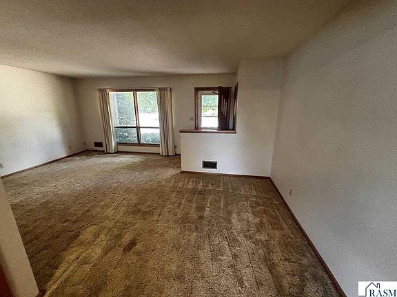 5th image of 505 Saint Julien St