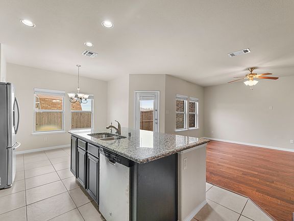 5th image of 3529 Orchard Dr