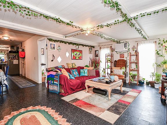 4th image of 2501 Truxillo St #1-7