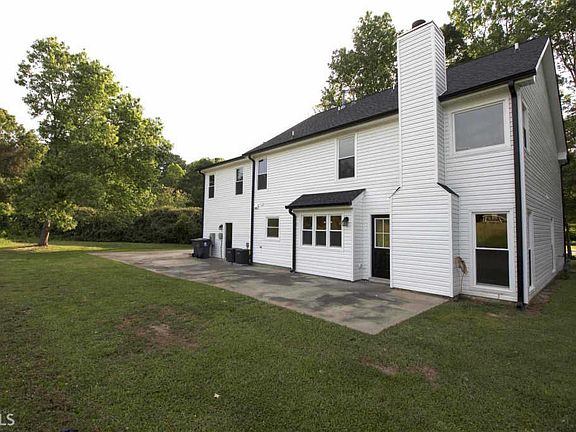 3rd image of 195 Sugarland Trl