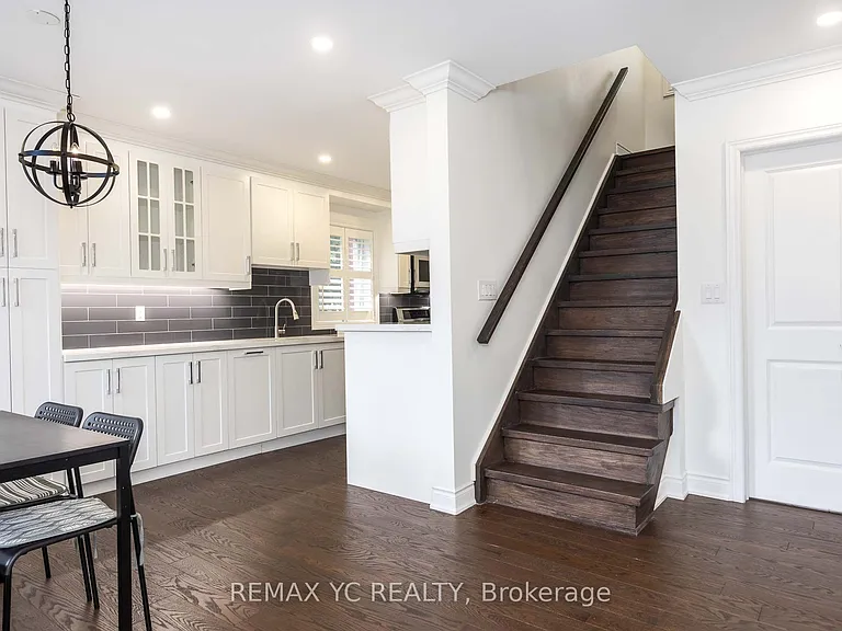 77 Talbot Rd — Photo 20