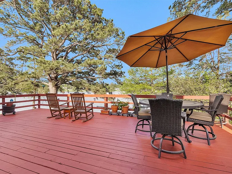 1502 Wimbledon Dr — Photo 46