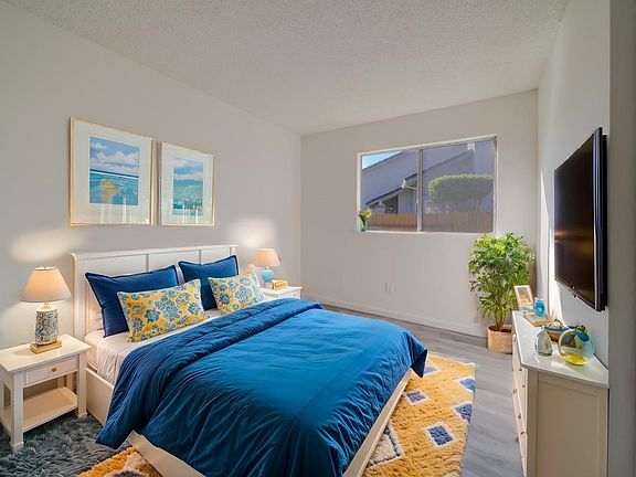 5th image of 239 Catalina Way