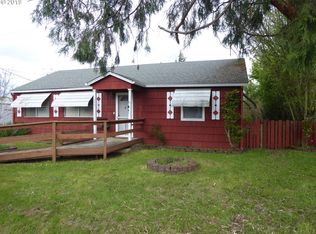 653 W Kenwood St, Roseburg, OR 97471
