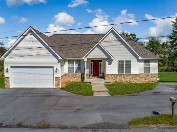 2675 Giles Mill Rd, Bunker Hill, WV 25413
