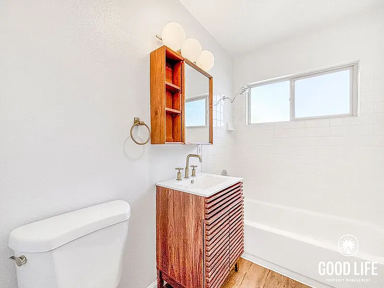 720 W Lewis St W #14 — Photo 10