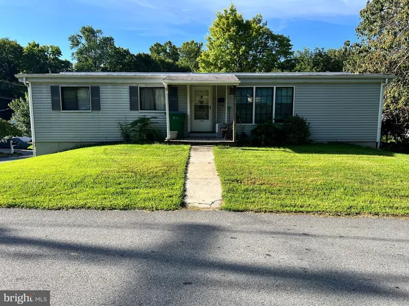 598 E Hazel Ave, Marietta, PA 17547