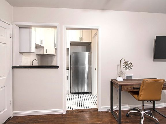 5th image of 750 S Normandie Ave APT 203