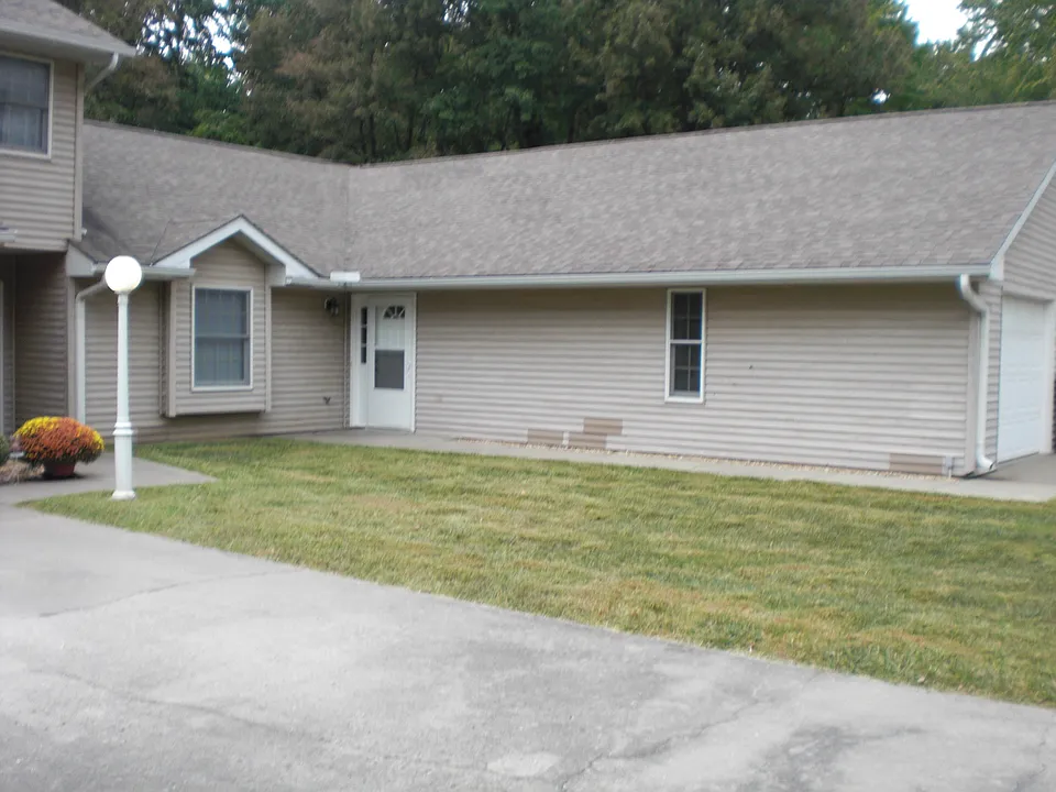 1211 Trails End Rd