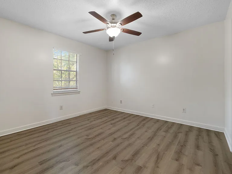 Piedmont Terrace — Photo 41