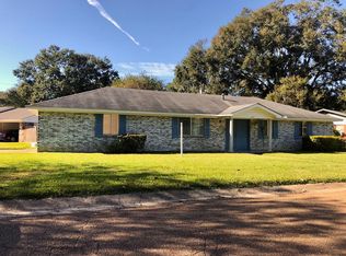 504 Lindberg Ave, Natchez, MS 39120